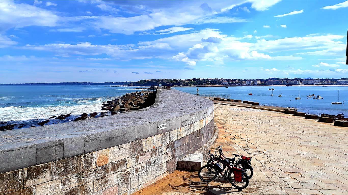 Fietsen jurgenOp weg naar de Spaanse grens