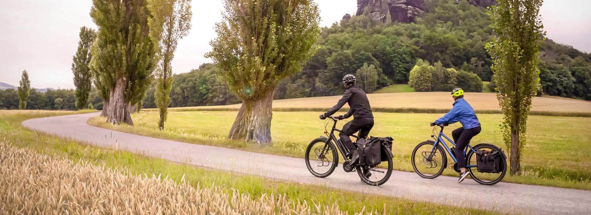Met de santos rijden door de natuur